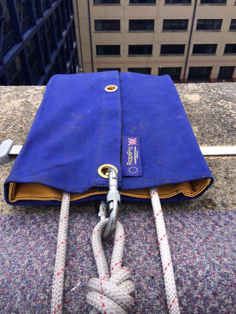 DynamicAccessUK's tweet photo. RopePro Rope Protectors On Trial This Week From @AbarisInt ! #RopeAccess #RopePro #RopeProtector #EdgeProtection http://t.co/jBqXt6lJas