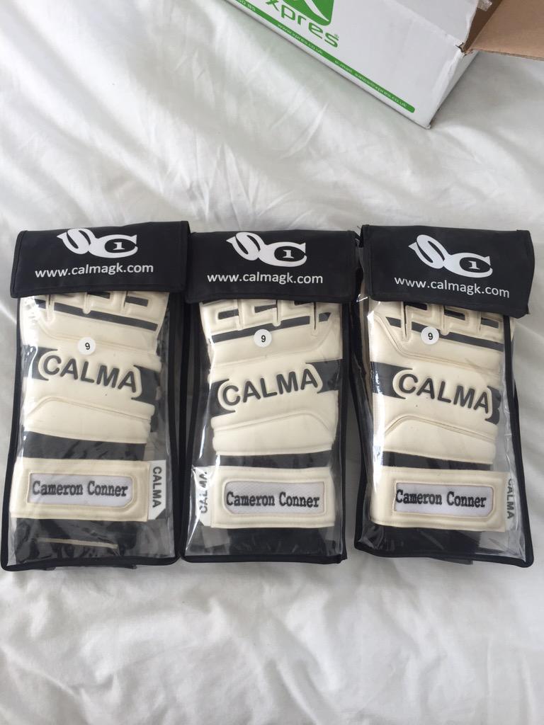 CalmaGK's tweet photo. Here's @CameronConner98 gloves of choice for the World Cup where he will be representing Scotland. #CalmaNation http://t.co/eqiqbGHsvu