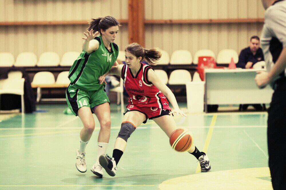 AboscosLF2's tweet image. Calidad y amenaza exterior de la mano de Celia Bandrés para reforzar el juego de @femeninoaragon