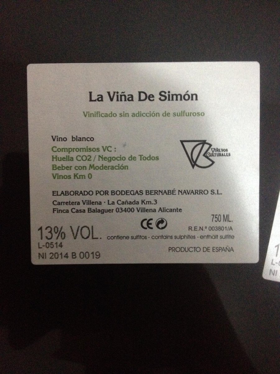 Codiprint's tweet image. #Codiprint #codificacion #marcaje en #etiquetasvino. Re-impresion numeracion-lotes en #etiquetadoras y #precintadoras