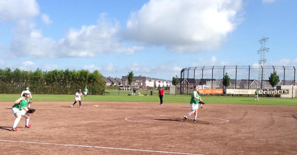 echw2015's tweet photo. Another first of the day in sunny #Rosmalen Ireland vs Czech Republic http://t.co/nWdpk3zONf