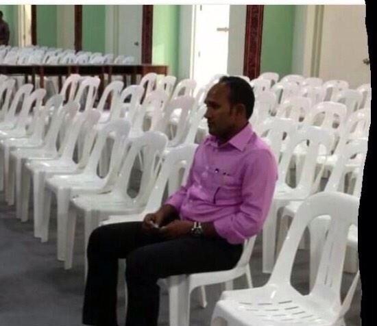 PinkMaldives's tweet photo. Kureege naib raees Dr. @MJameelAhmed ekani verivefai http://t.co/vmoHg8gKFt