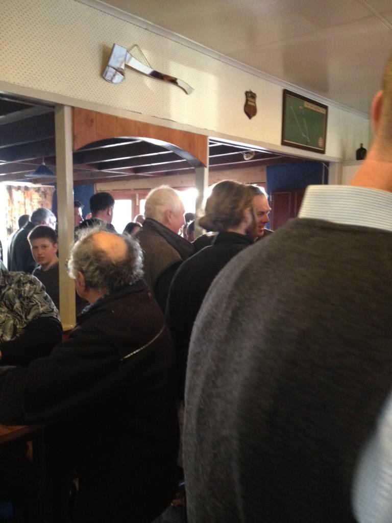 ashleytrobridge's tweet photo. Great turnout @NZBeefLamb #flood shout in #fordell #flood2015 http://t.co/uln4OGpcyq