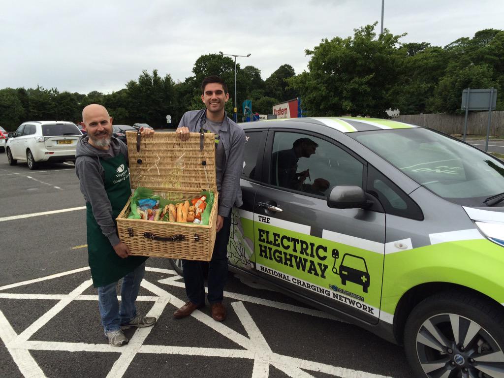 Saying a quick hello to <a href="/vegsoc/">Vegetarian Society</a> at Knutsford! They fed me well!!!