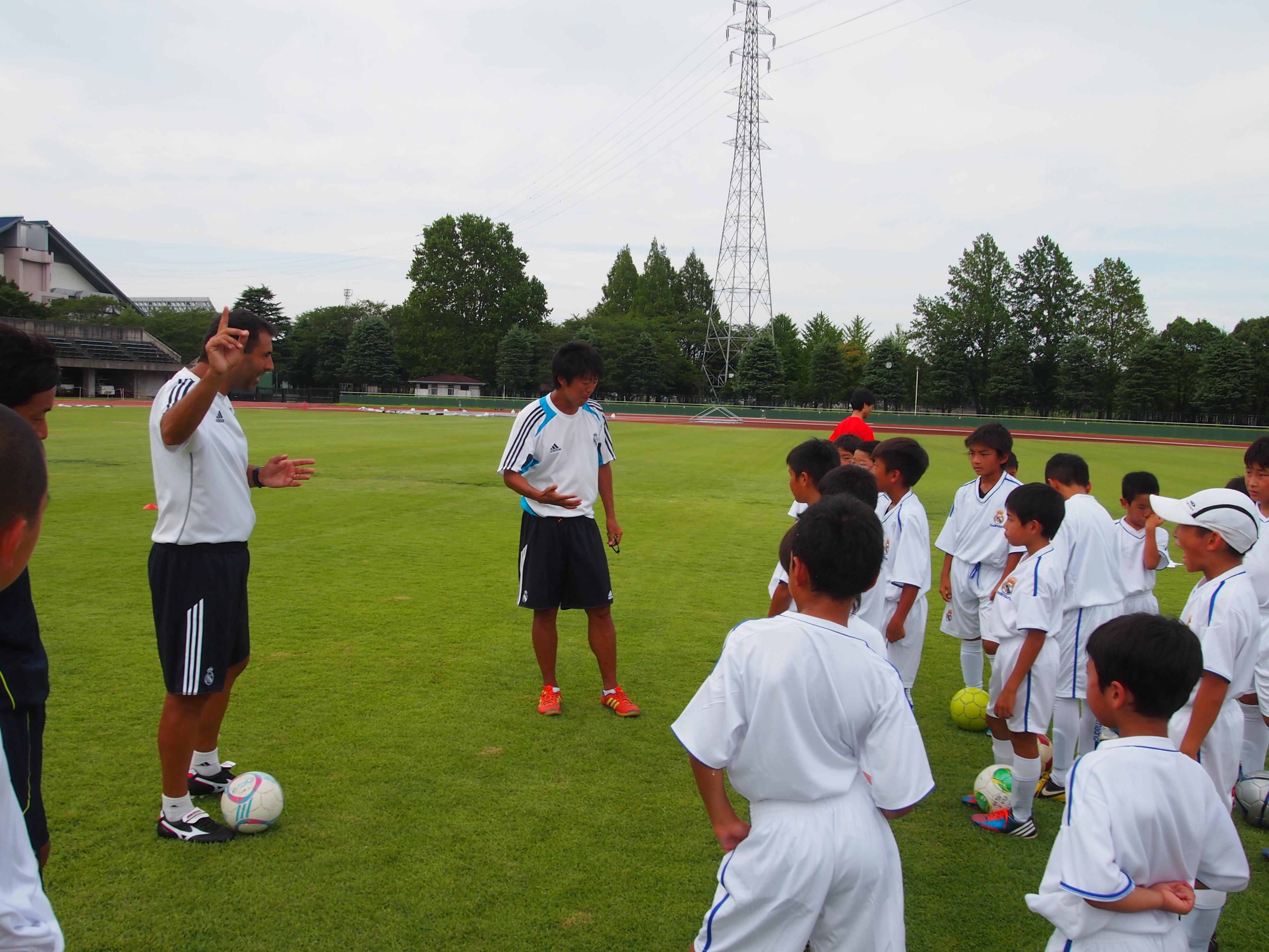 ট ইট র サッカーキング 日本人にレアル入団への道を作った話題のキャンプ レアル マドリード ファンデーションキャンプ が全国5都市で開催 Http T Co 5jl2mjoljx 7月28日 火 から北海道札幌市 札幌円山競技場で開催されます Http T Co Hk9uc7fw9s