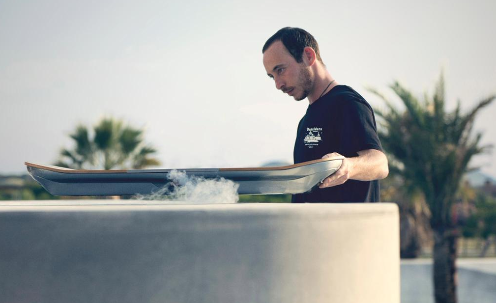 ariew_project's tweet photo. Repos video @lexus :: http://t.co/Xrt7tWMYiT [ #Ariew supports #innovation &amp; #futurist #objet of #board #sport ] http://t.co/xQlUVUZu0f