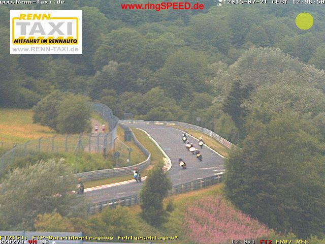 Das sieht nach Mopped Fahrertraining aus. #nring