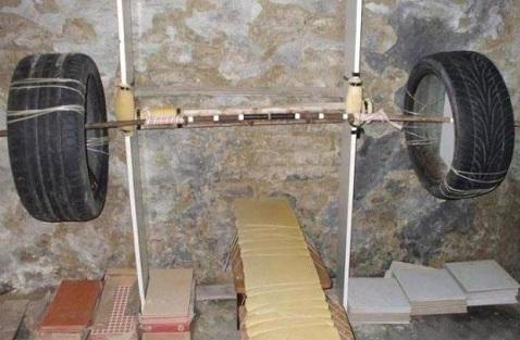 Las instalaciones de tu #gimnasio dejan mucho que desear? Apúntate a On Off, notarás la diferencia! #cmlavioleta