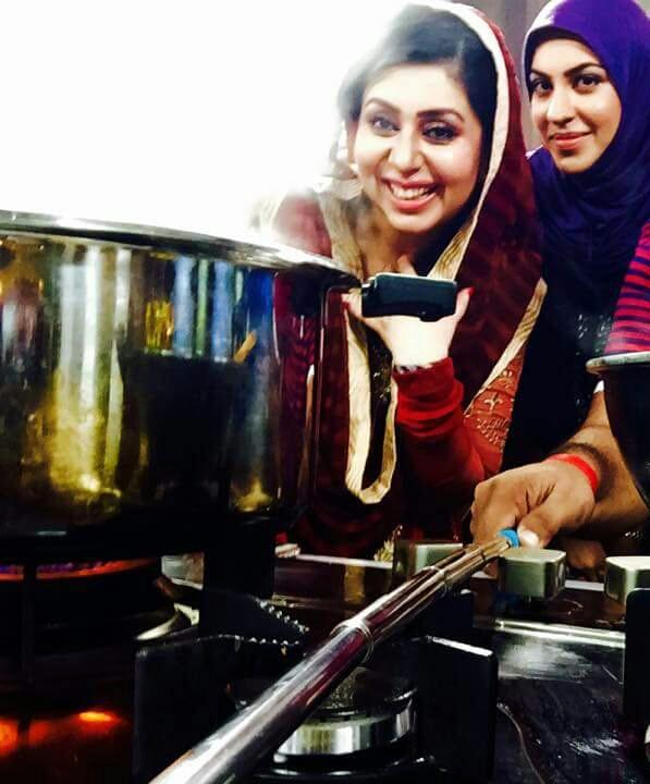 PakistaniKareen's tweet photo. Mashallah @imMishalBukhari madm u look amazing http://t.co/XsK5lxmeFP