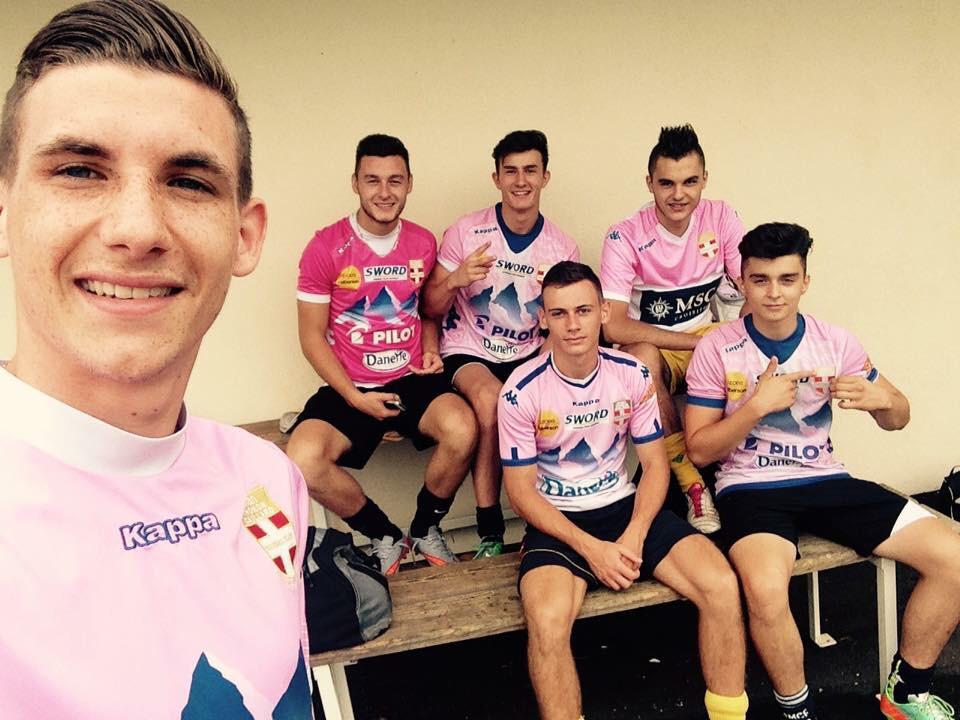 JohanCassard's tweet photo. La Team @ETGfc #FetesDesSports #Larians http://t.co/5YeV1RmyRP