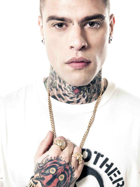 #Fedez ospite del #LongLakeFestival gioved' 23 luglio alle ore 22 a #Lugano in Piazza della Riforma