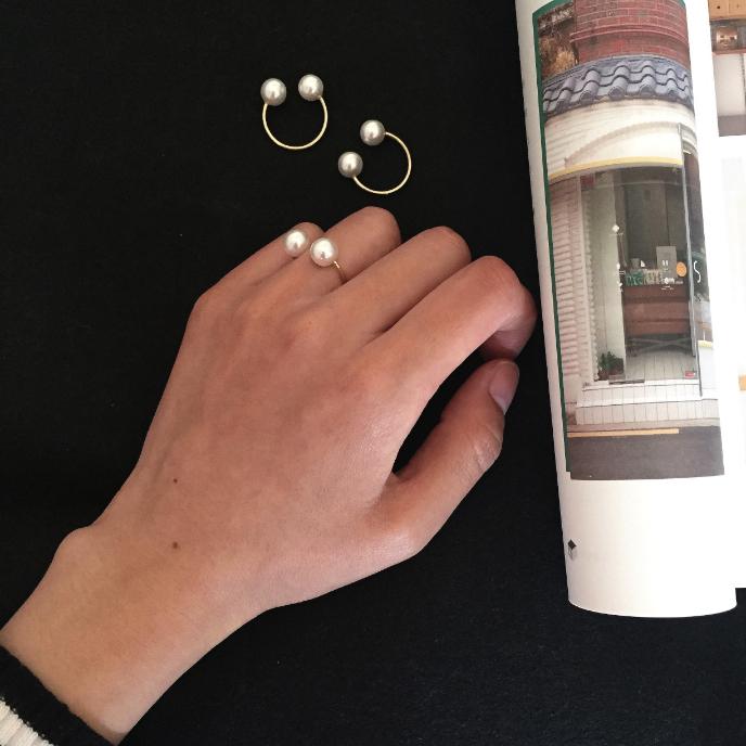 BlingsNGlitz's tweet image. B&amp;amp;G Pearl Top Barbell Ring

facebook.com/blings.glitz 
  
#PEARLTOP #blingsandglitz #Jewelry #trends #TRENDSETTERS