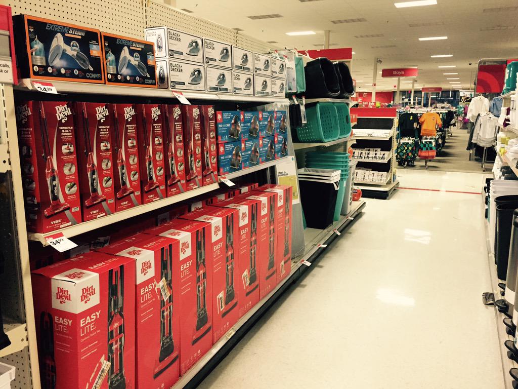 Etl_Krissi_G's tweet photo. #outtatheback #letssellit http://t.co/0bzaxrACL9