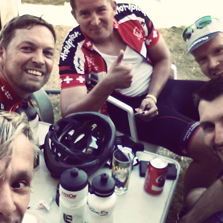 hfKROSS's tweet photo. Gruppetto du tėlėgraphe - Alt. 1566m... http://t.co/urLc9ZoRc7