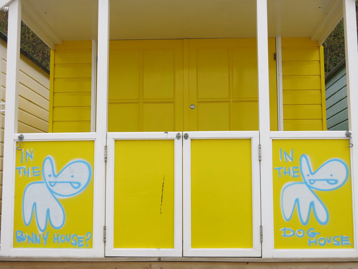 PigalleInWonder's tweet photo. Looks like @pureevilgallery got his hands on a Southwold beach hut, is the owner in the bunny house or the dog house? http://t.co/iOc0E2vBiD