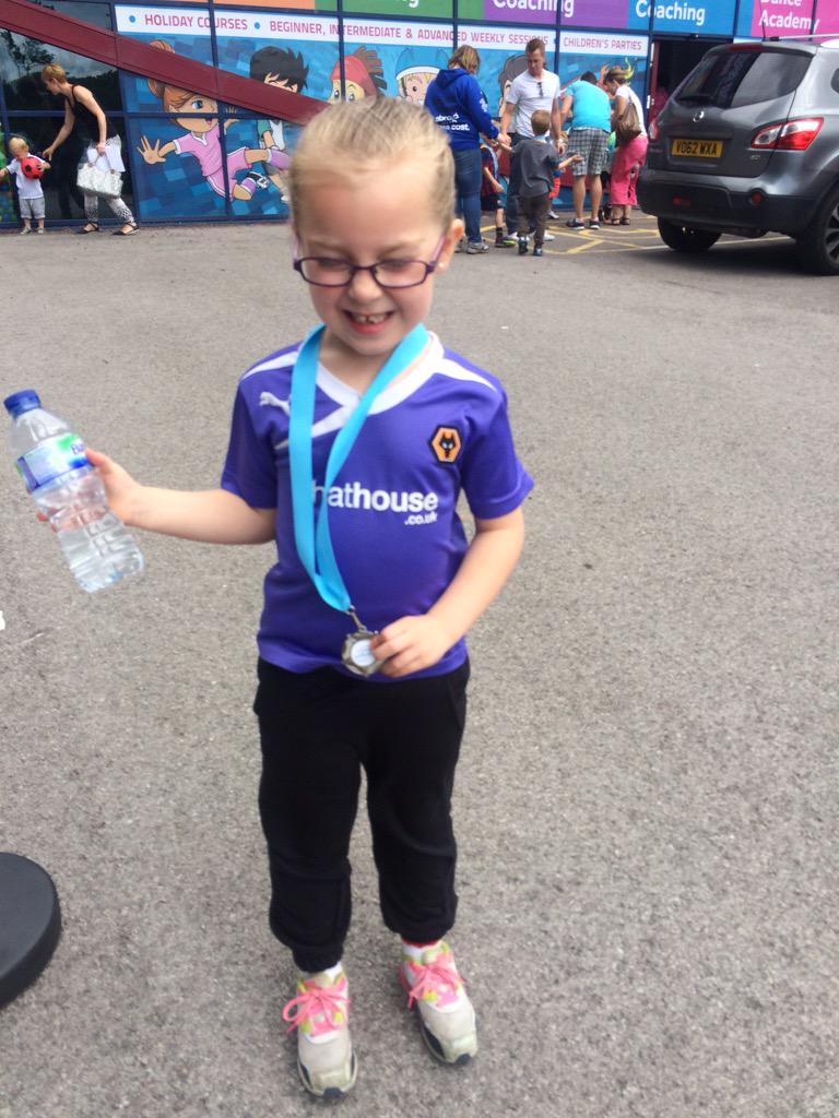dannywolves88's tweet photo. A Future #Wolfette and #lioness in the making after her 1st football training today @wolveswomenfc @clrafferty1 http://t.co/3uWgdnAfl9