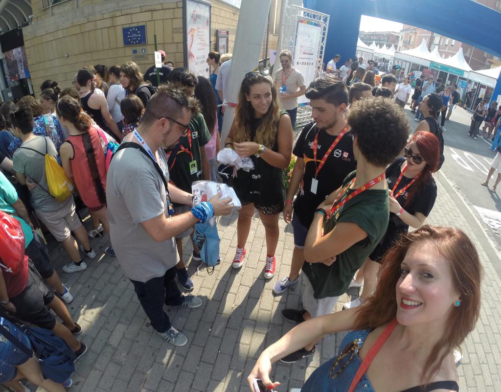 Vitarandom's tweet photo. #Vitarandom a @giffonifilmfest con @CupOfPino e i suoi followers! @Rossella_Scarpa @SuzukiIT #TalkInTour http://t.co/Dmqzug3A3P
