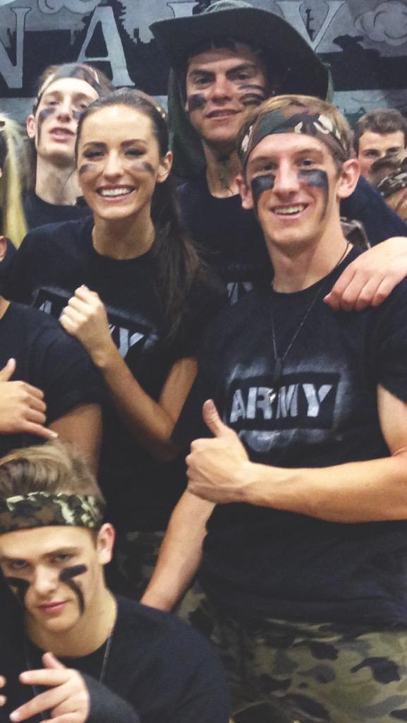 tristensummer's tweet photo. Ben I'll miss our many fun times dirty dancing in the spirit bowl together😂 you're going to change lives out there!❤️ http://t.co/jxUd69vfNN