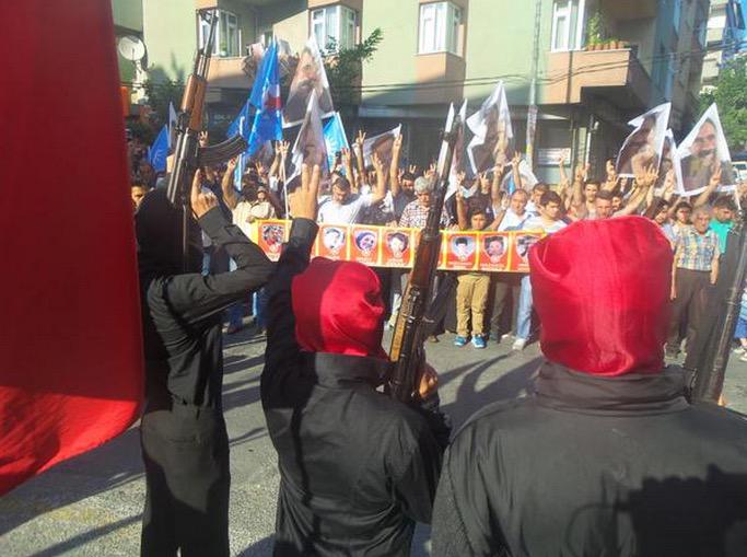meydandar's tweet photo. Eğer hükümet önlem almazsa müslümanlara Saldırılar devam ederse tüm islami cemaatler birleşip öz savunma almalı... http://t.co/gWcydQeHiL