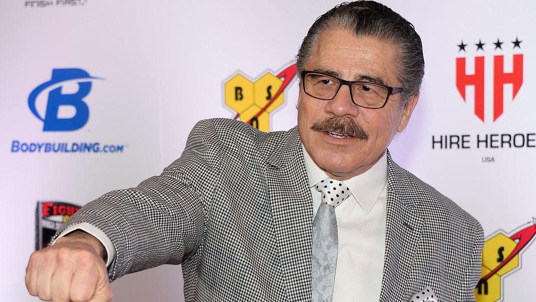 mmamania's tweet image. Cutman @StitchDuran Lost All Sponsors w/ @Reebok Deal, Gets Zero Compensation from @UFC mmamania.com/2015/7/21/9009…