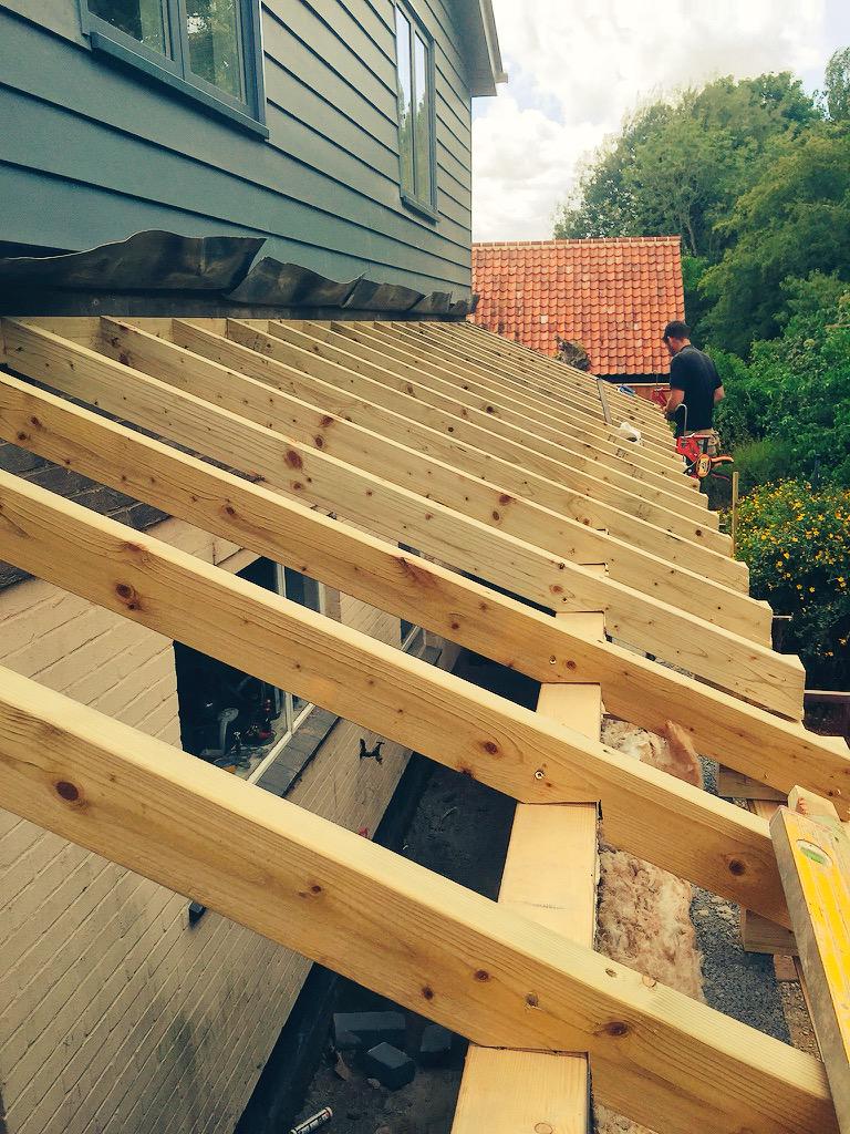 KingBuildltd's tweet photo. Progress! #Kingbuild #Velfac #hardieplank #localbuilder http://t.co/PuDkfcAx3n