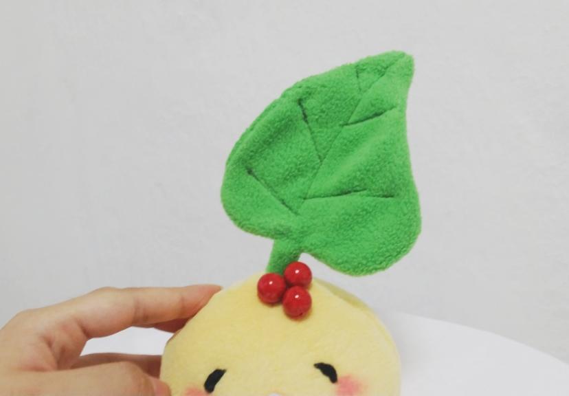 dollmaker_MON's tweet photo. (@tkstka98)님 커미션으로 제작한 오너캐인형입니다
전체적으로 폴라폴리스소재 나뭇잎 와이어들어있음, 눈자수,입 펠트등으로 제작 http://t.co/WOYqvGCpvm