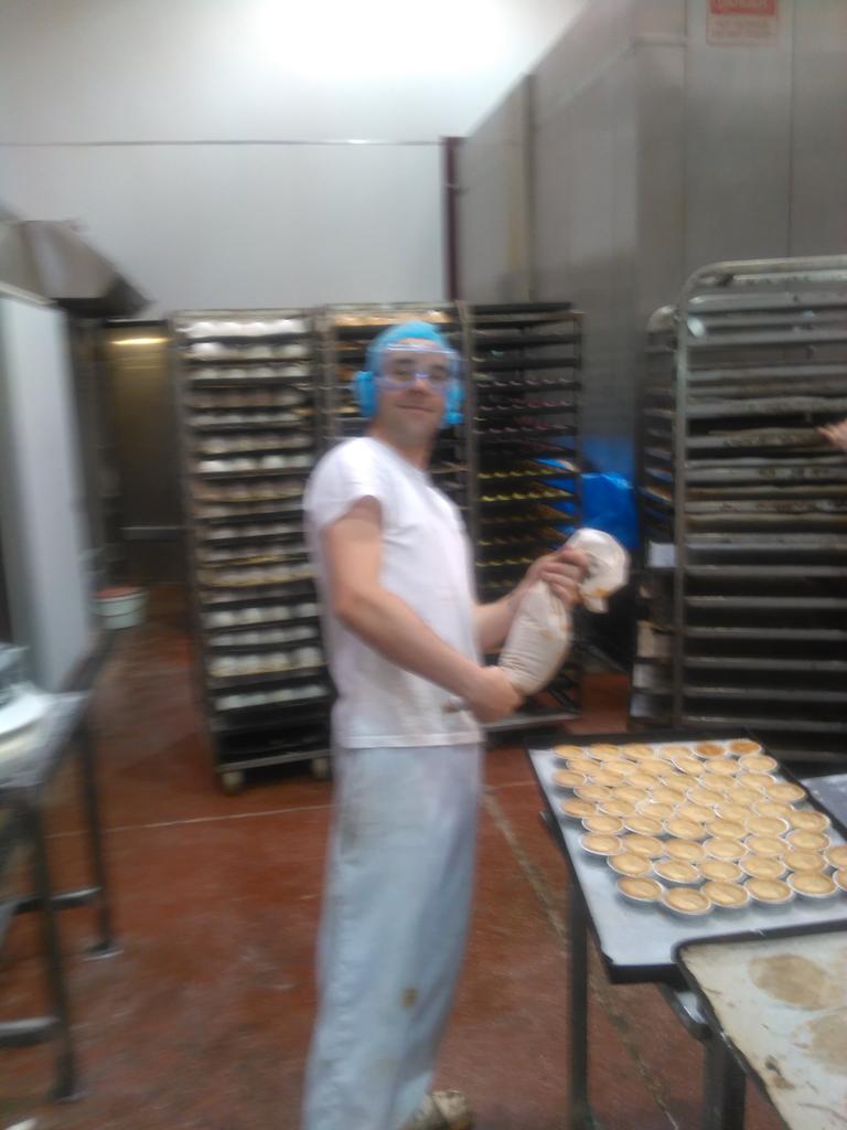 Hazzy1987's tweet photo. #safteyfirst eh @Joekeenan7 http://t.co/ZXye4eaPy9