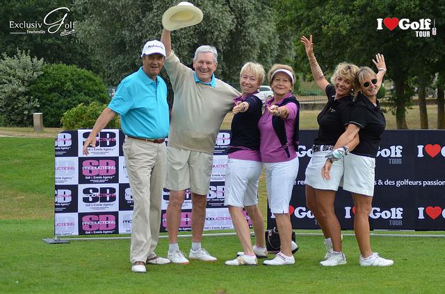 Golf_Zone_com's tweet photo. @ILOVEGOLFTOUR au Golf de @NGFFeucherolles. Une super journée de Golf ! http://t.co/AbCUMag2ta http://t.co/1vSkbsSrWj