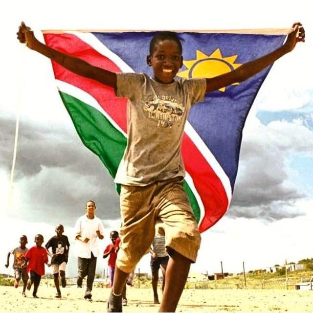 IamMzilikazi's tweet photo. Under the African sky 7 http://t.co/t75JNoHjnt
