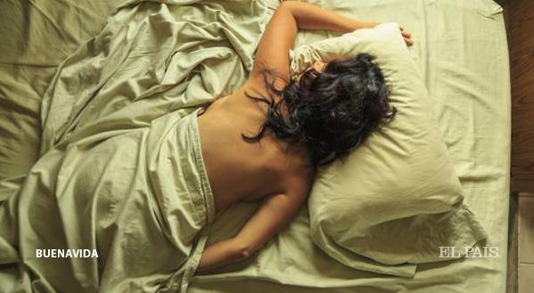 el_pais's tweet photo. Estos consejos son necesarios: cómo dormir sin calor (ni aire acondicionado) http://t.co/YCSyvtyM9b En @BuenaVidaEP http://t.co/zTR5n6aqFC