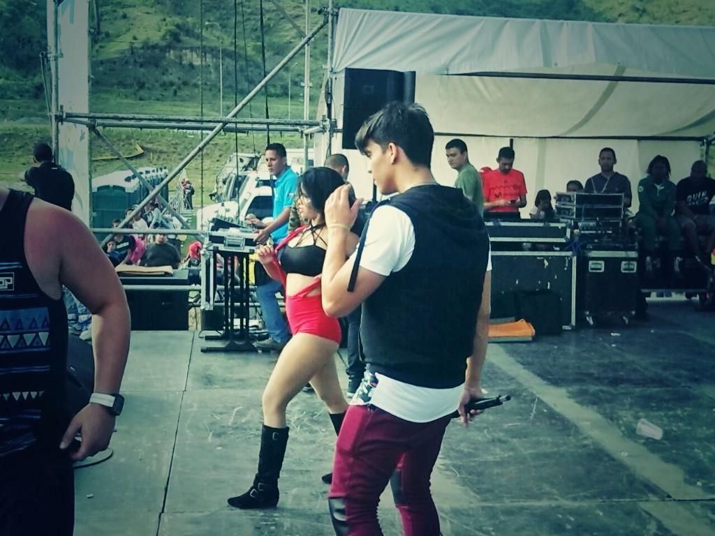 Nirvaa12's tweet photo. Siganme en instagram : nirvarivero http://t.co/1w1rwe1im8