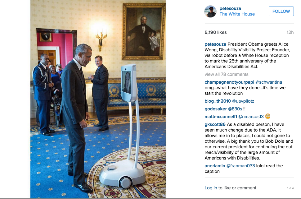 WIRED's tweet photo. Yesterday, @BarackObama and @SFdirewolf marked the historic 1st meeting of president and robot http://t.co/EbSUg3W1SL http://t.co/JxfkEEUzpJ