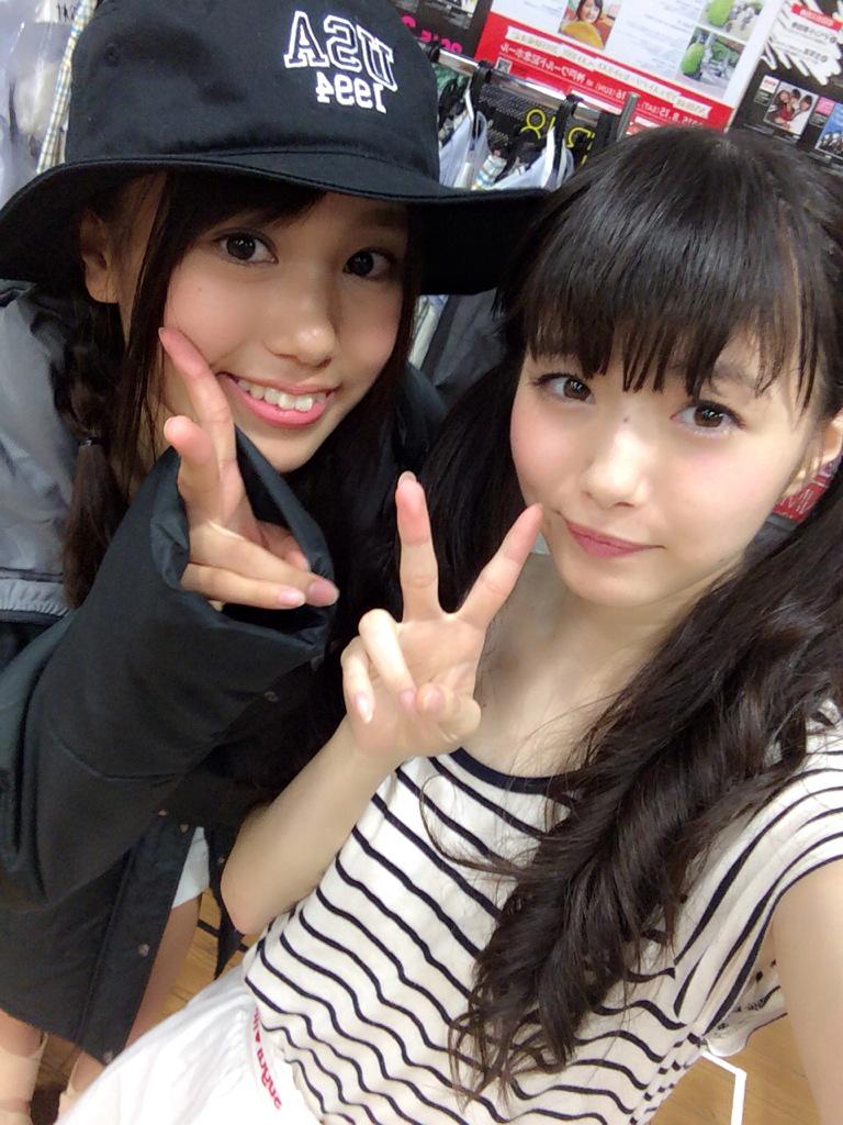 miorin_lemon212's tweet photo. 公演ありがとうございました🙆
今日はあーぽんとは初でした✨✨
ありがとう！！！
雰囲気がレジェンドって感じでMCの入ってくるタイミングもすんなりで、さすが公演の守り神やなって思いました！（勝手に名付けました🙇）
楽しかったやーーー💕 http://t.co/IgUtG1XOm9
