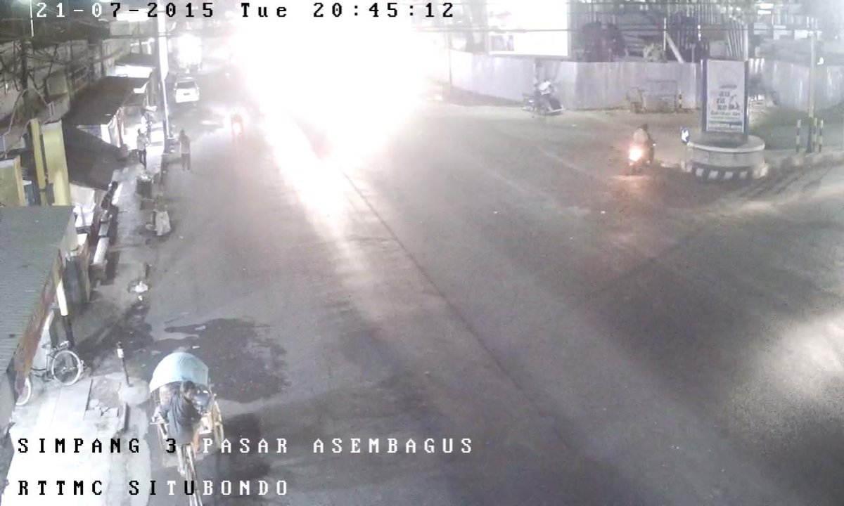 rttmcsitubondo's tweet photo. SIMP. 3 PASAR ASEMBAGUS (kab.Situbondo) LAST UPDATE 21 Jul 15 20.45 WIB SITUASI : NORMAL CUACA : Cerah @RTTMC http://t.co/hpu8vUavIv