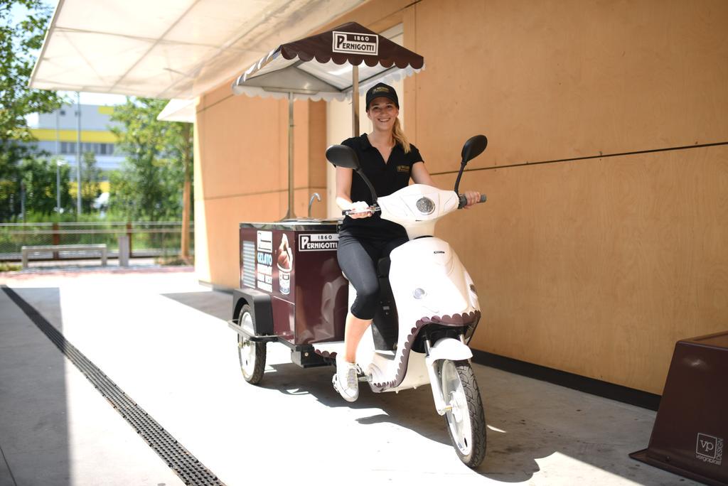 Expo2015Cocoa's tweet image. Il Gelato #Pernigotti viaggia su due ruote con il Velocipede by @ExtensiveResti! 

#Chocolexpo