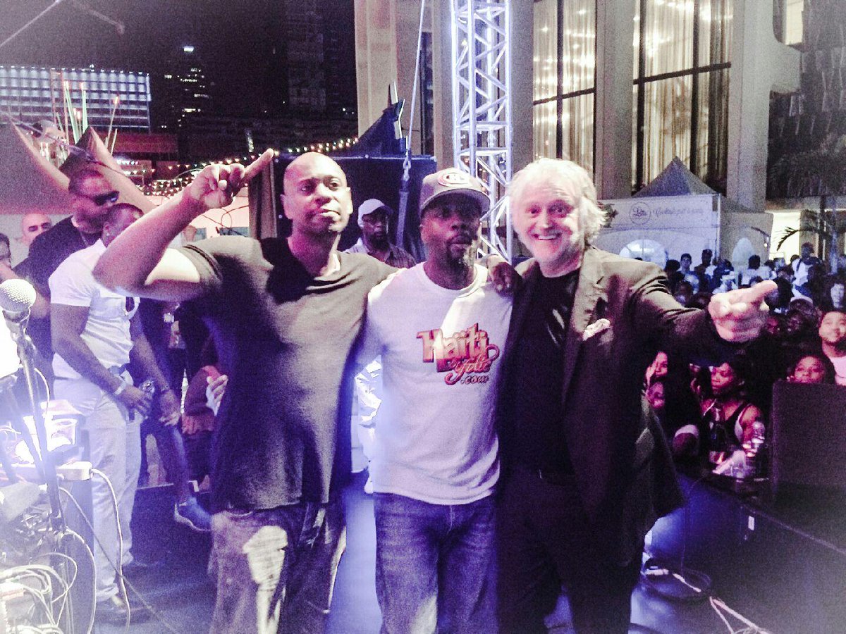 HaitiEnFolie's tweet photo. Thanks @Wyclef for supporting Festival @HaitiEnFolie! An honor for #Montreal to have welcomed you! @Juste_pour_rire http://t.co/967Z5f9RMr