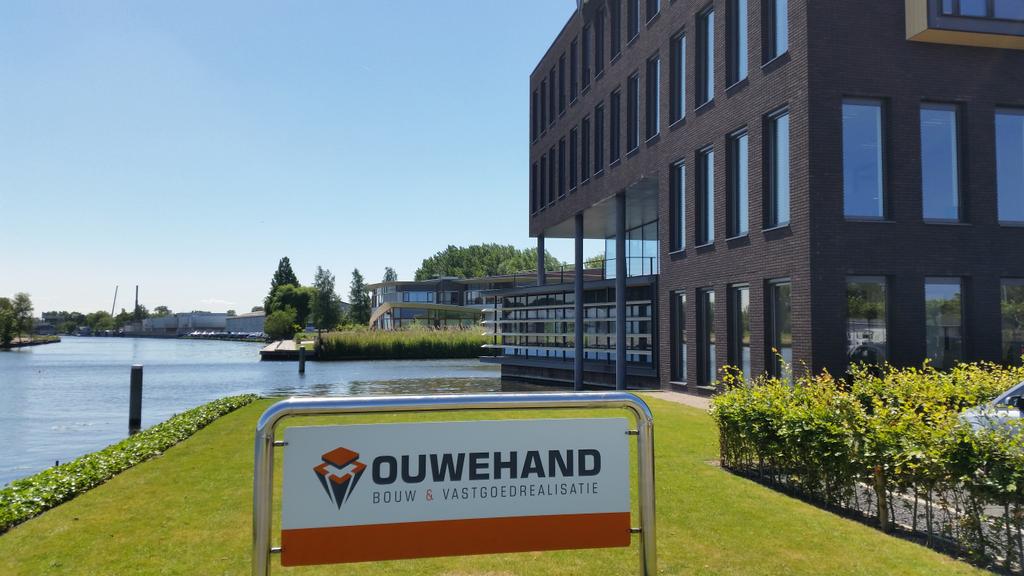 Kantoor #bouwpartner <a href="/OuwehandBouw/">Ouwehand</a> - Inspirerende werkplek voor dienstverlener die woon-en leefbehoeften faciliteert