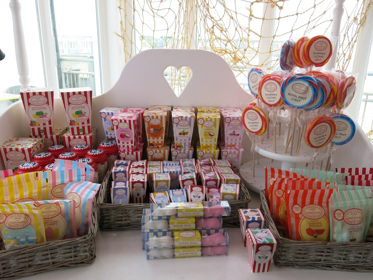 PigalleInWonder's tweet photo. Which of these traditional English sweets should I pick? Hope and Greenwood
@Sugar_HQ striped candy @southwoldpier http://t.co/lh2gVKhWDf