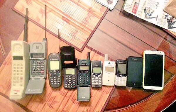 WeAreFetch's tweet image. 30 years of cell phones #MobileEvolution