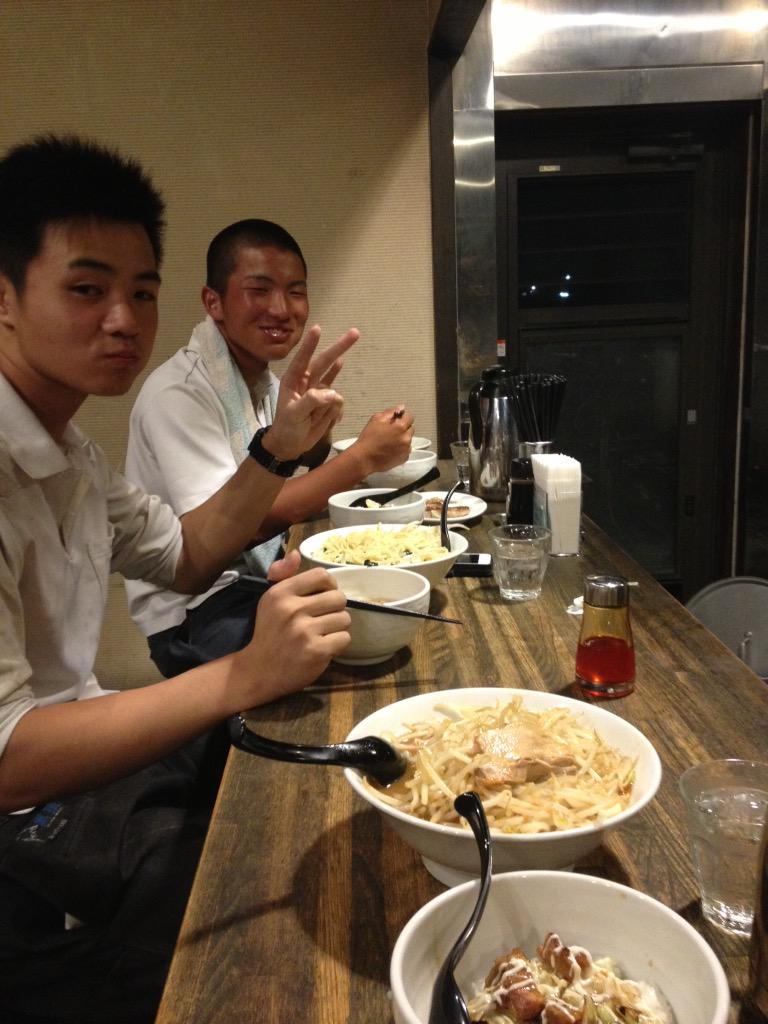 TaroBasket's tweet photo. @kakekake20 
俺も��バスケガチ勢で行くから応援宜しくな♥️ http://t.co/y05bAD2lUP