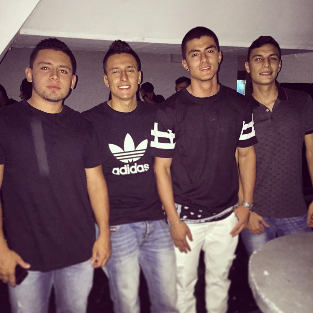 FelipeG_Alzate's tweet photo. 😎 http://t.co/2OAV9KSEX3