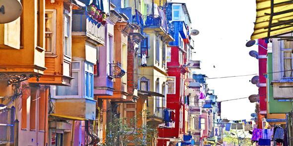 Raeesa_Bamath's tweet photo. “@Cheapflights: #Istanbul's stunning colourful houses #travel #inspirational http://t.co/doSAGcp5bB”@Franki_Five0