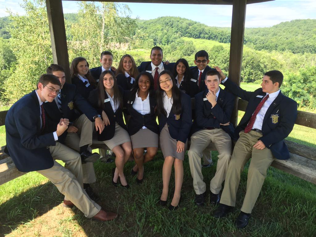 NewYorkFBLA's tweet photo. Your 2015-2016 State Officer Team! #photoshoot http://t.co/YxAJZI2iG8