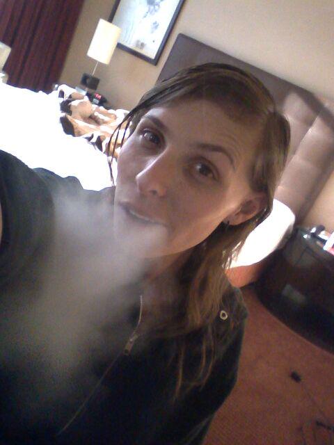 Hotel room hotbox http://t.co/OGdRfNGAYh