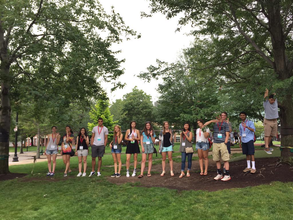 shah_parth_'s tweet photo. @NUOrientation #Husky101 #GroupD #Dstruction http://t.co/kXNP6Im9Wi