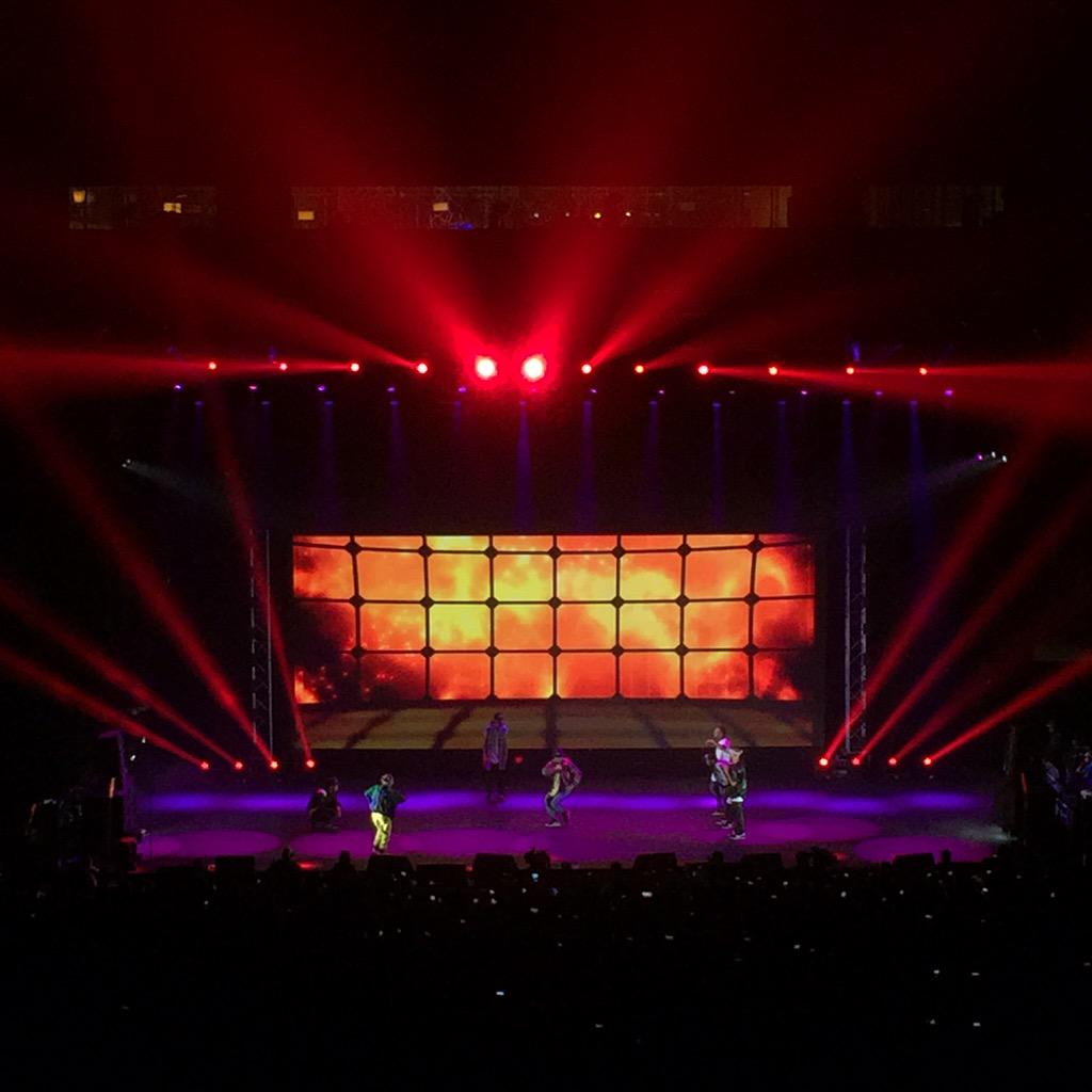 paxieness's tweet photo. #TeamBreezy in the house! #Mybreak #KitKatph @chrisbrownofficial @kitkat_ph http://t.co/5cscUuf2rs