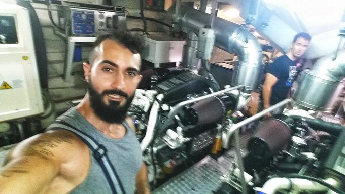 somewhere in the Mediterranean ... devotion to my work, this is my life http://t.co/iIngFBkyLs<a href="/tag/estapasando"class="tags"><span>#estapasando</span></a>