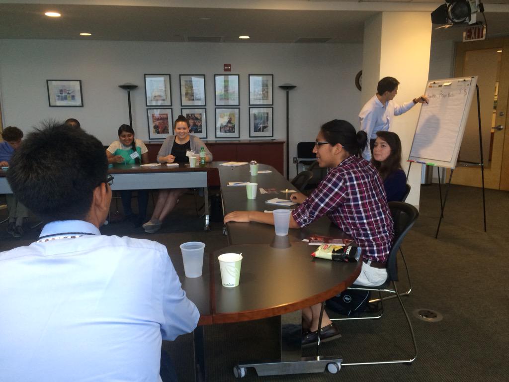 NAPLPInspire's tweet image. Our students share their ideas for health &amp;amp; wellness w/ @Center4Native Youth! #NativeYouth inspiring innovation!