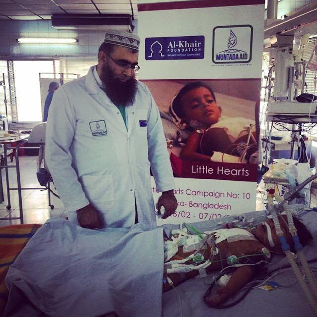 AlKhairUK's tweet photo. Our chairman @imam_Qasim in #Bangladesh as he helps assist with 81 open heart surgeries &amp; intervention within a week. http://t.co/dktc5aF0Am