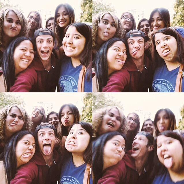 BlameTanev's tweet photo. HOW WAS THIS A WEEK AGO?! We're an attractive bunch. 😁👍 #TeamHeyo http://t.co/Ck3oDmK6Cc